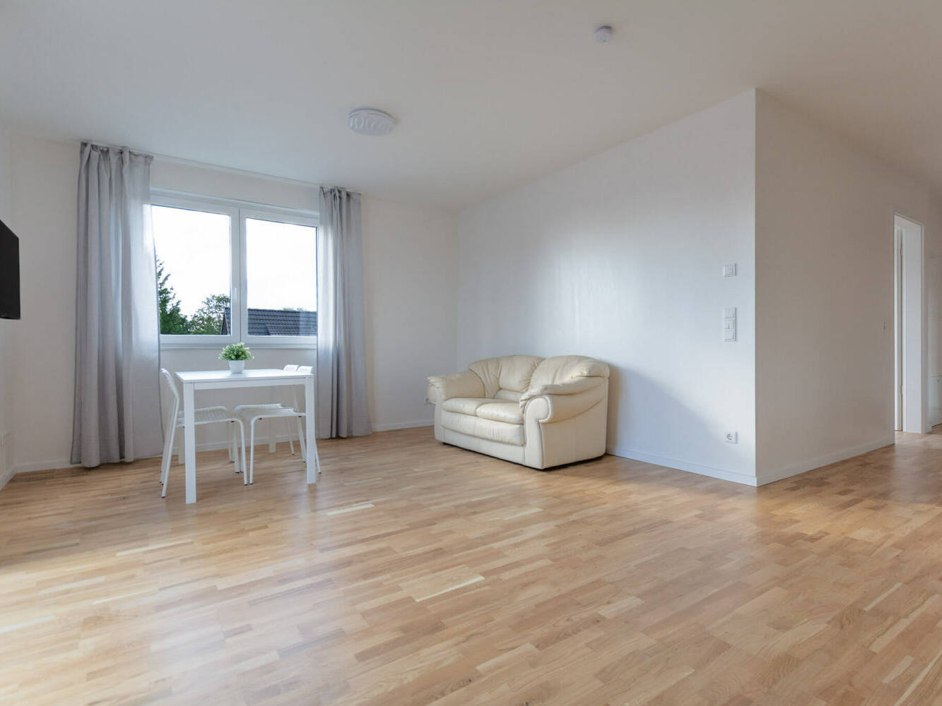 Monteurzimmer, Monteurwohnung, Mieten, Buchen, NRW, 02b0bec0cf2b06ba7f5f158cce45580e82c7cb44efafe5b2dbbadf97d4eaf850-2,