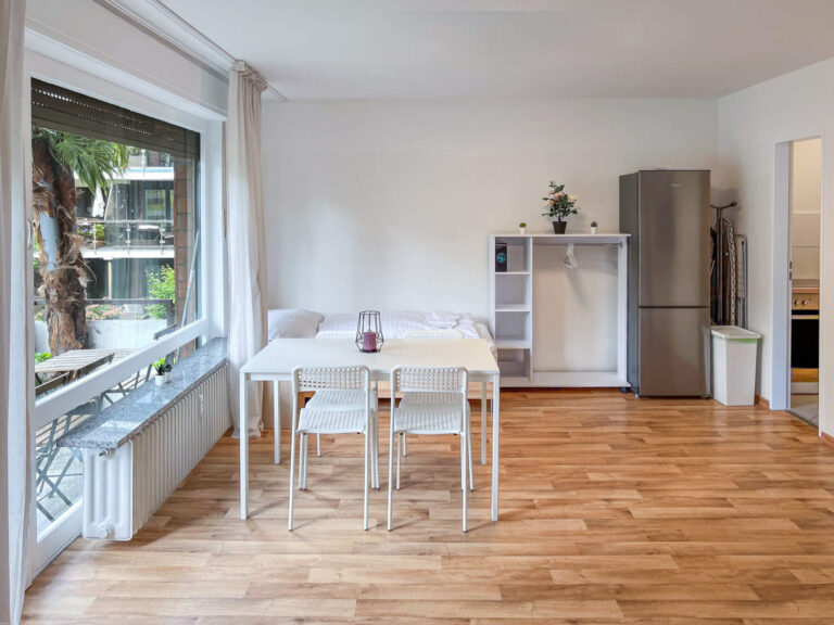 Krefeld – 1 Zimmer Apartment – Moerserstr. 1.OG