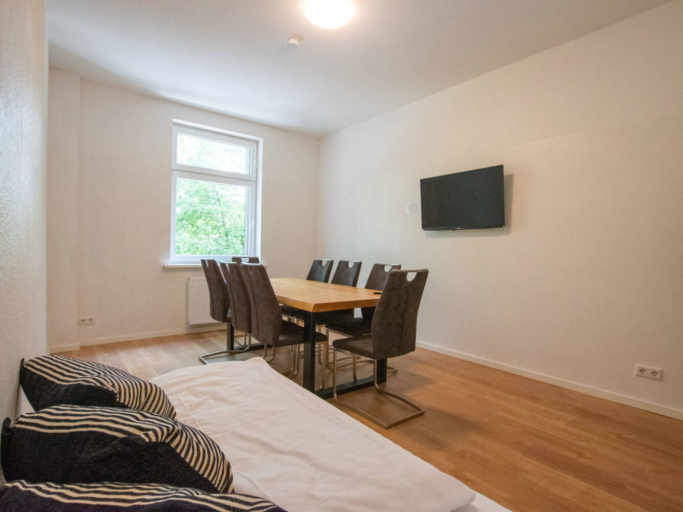 Monteurzimmer, Monteurwohnung, Mieten, Buchen, NRW, 24b0177d6b72b26f2f367a773a2533915f959df78bafbbd8da1024a473207564-1,