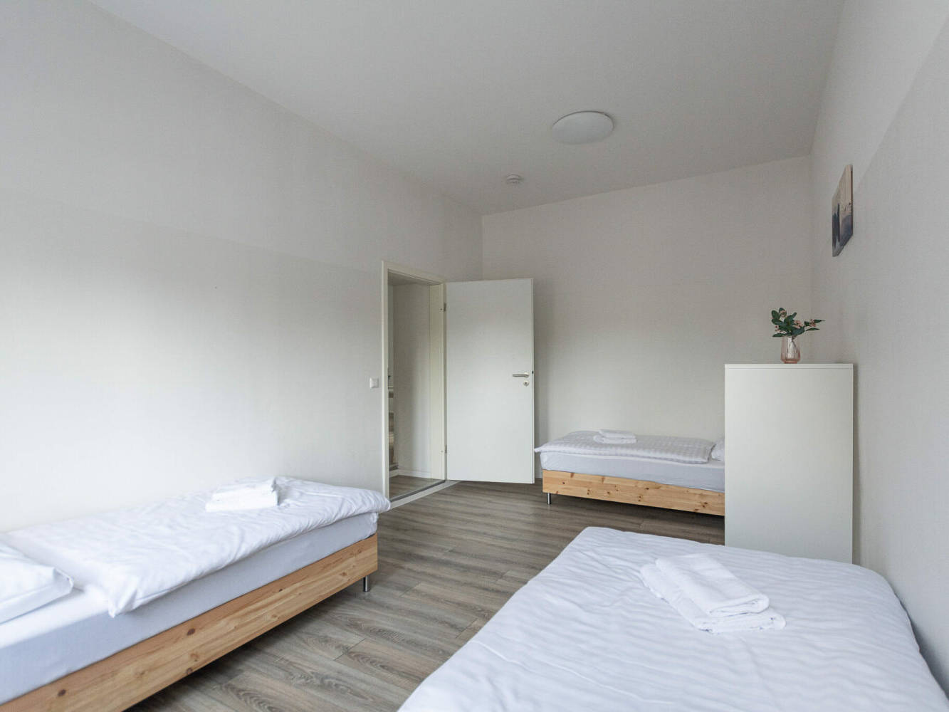 Monteurzimmer, Monteurwohnung, Mieten, Buchen, NRW, 27c79225f8dfdb2e437ffe171eb7b50d25dfe809b886cd98b195e571ef0fbbc4-2,