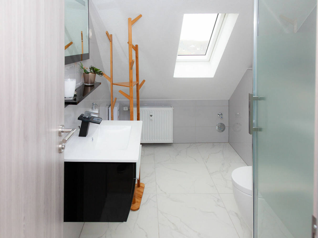 Monteurzimmer, Monteurwohnung, Mieten, Buchen, NRW, 27d41fbb70bcf5438c14e79ad004530f4de396d9667556401fe8ac50ea8aed78-1,