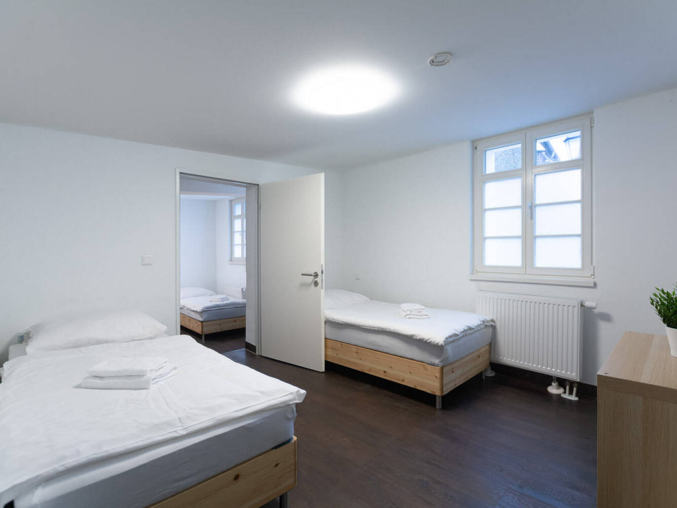 Monteurzimmer, Monteurwohnung, Mieten, Buchen, NRW, 3797dca55f4298088bc056d0e2bd860bd1de7bfcb8e0958ad8f7101ca780706c-1,