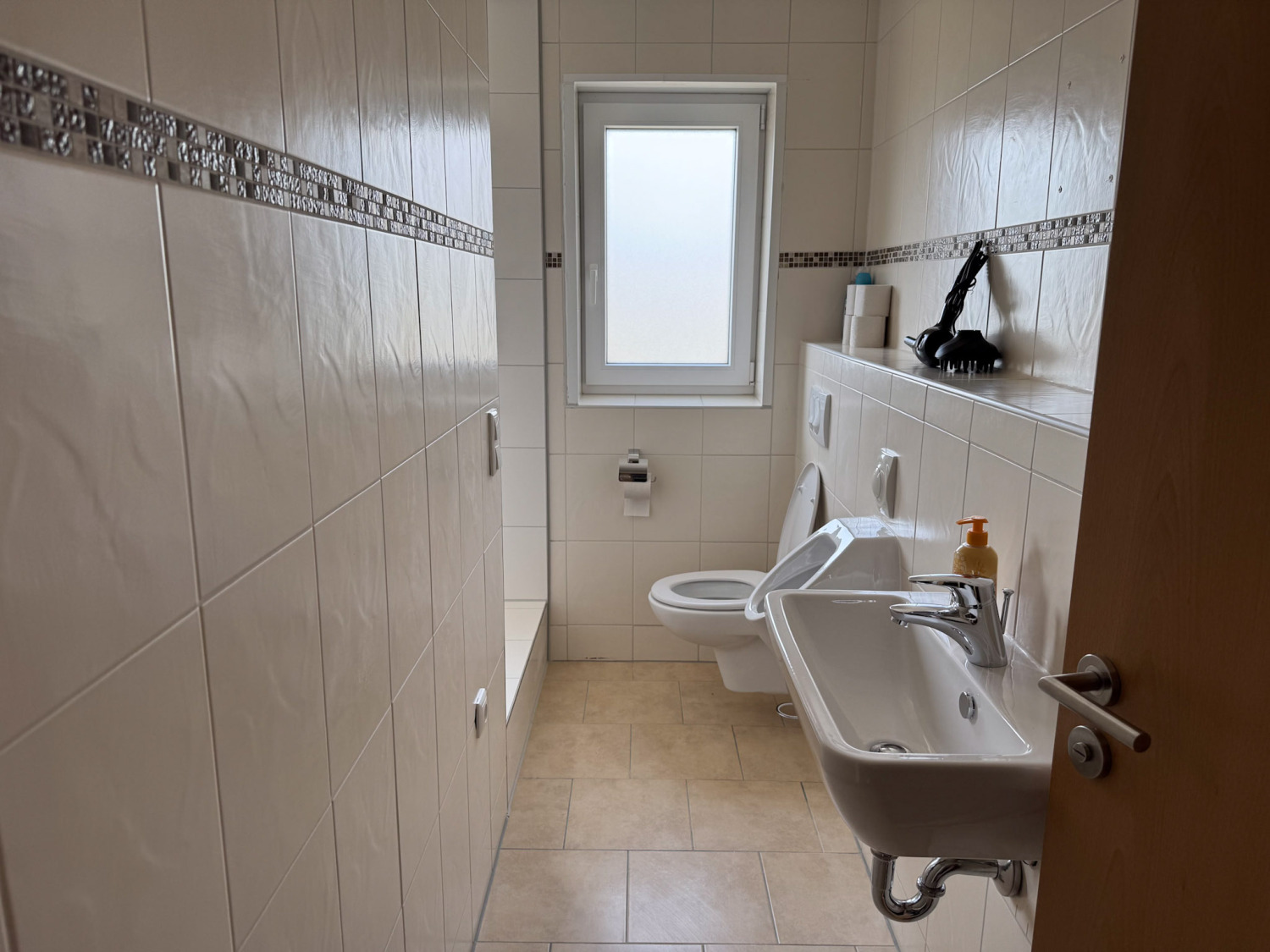 Monteurzimmer, Monteurwohnung, Mieten, Buchen, NRW, 3bfd3323dda975a26f50b7b1975b4095e8abab0886dbd384733f4780ab9b76cf-1, Monteurzimmer, Monteurwohnung, Mieten, Buchen, NRW, 3bfd3323dda975a26f50b7b1975b4095e8abab0886dbd384733f4780ab9b76cf-1,