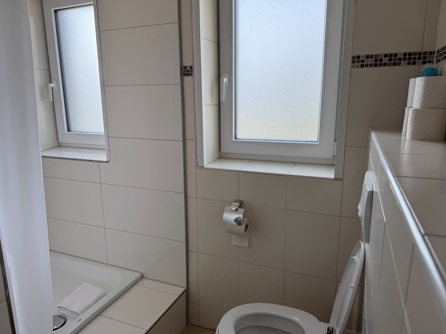 Monteurzimmer, Monteurwohnung, Mieten, Buchen, NRW, 41568840606439ff490b7be702fe9e65e46081fe7e2740e16461242c492a3d5a-1, Monteurzimmer, Monteurwohnung, Mieten, Buchen, NRW, 41568840606439ff490b7be702fe9e65e46081fe7e2740e16461242c492a3d5a-1,