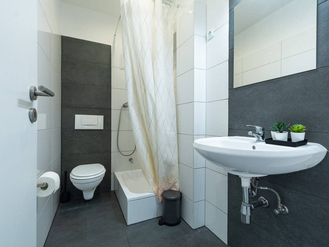 Monteurzimmer, Monteurwohnung, Mieten, Buchen, NRW, 41eb787e175539dd1d1e89772bbd9bc7a779c3cf1cfbb25b68e336b2188086af-1,