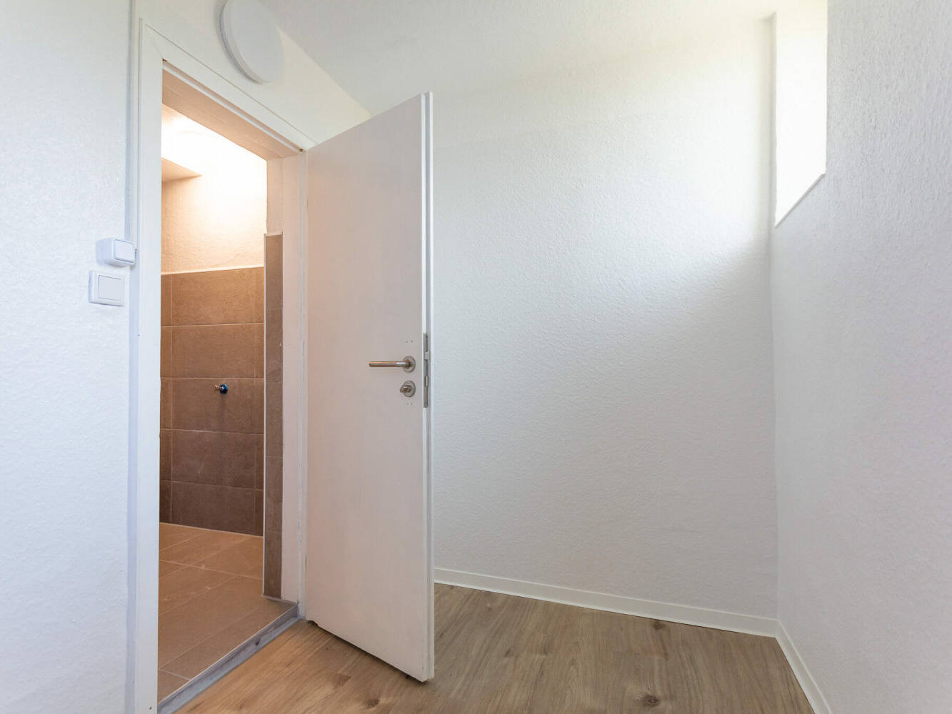 Monteurzimmer, Monteurwohnung, Mieten, Buchen, NRW, 425d37ca10402cf7670abfdb8fbf6bc92a03f230f8e40803bc3cc7009dc9203c-1,