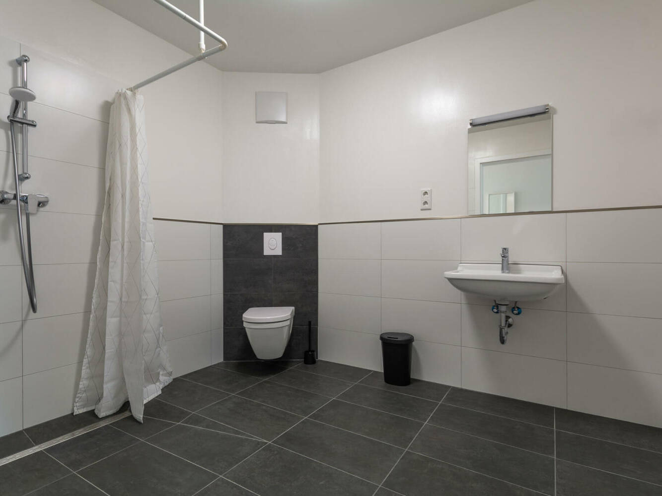 Pokoje dla pracowników, mieszkania dla pracowników, wynajem, rezerwacja, Nadrenia Północna-Westfalia, 5969fb5087f5d66c11dd4f64ebb75dde3e8c576ba934cc1eadc31d5b41a4e4bb-2,