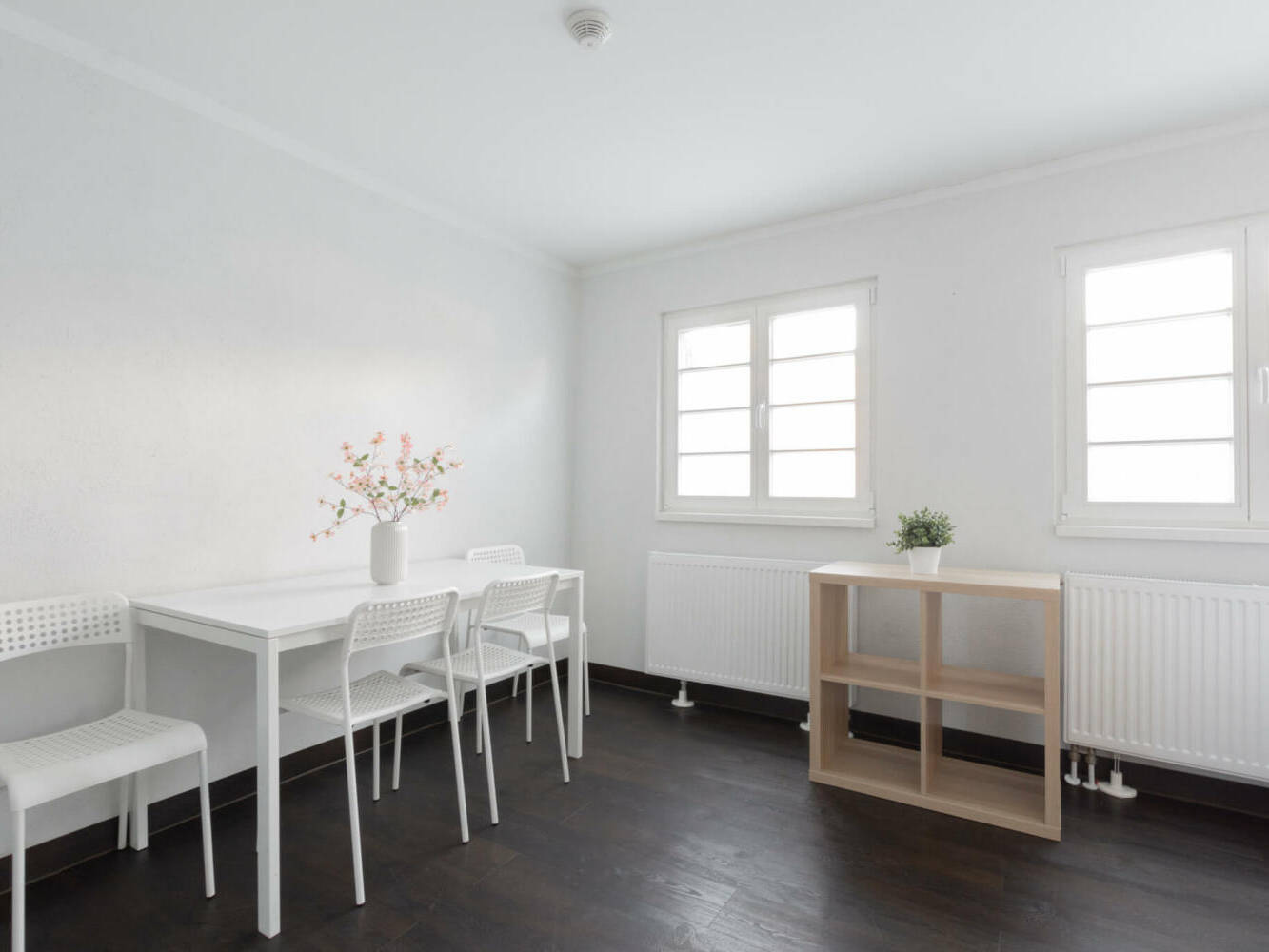 Workers' rooms, workers' apartments, rent, book, North Rhine-Westphalia, 80f3fa8b251d5904fa74f11d718b29ab238ecb86d7c78a0c728a7984f62de9e8-1,