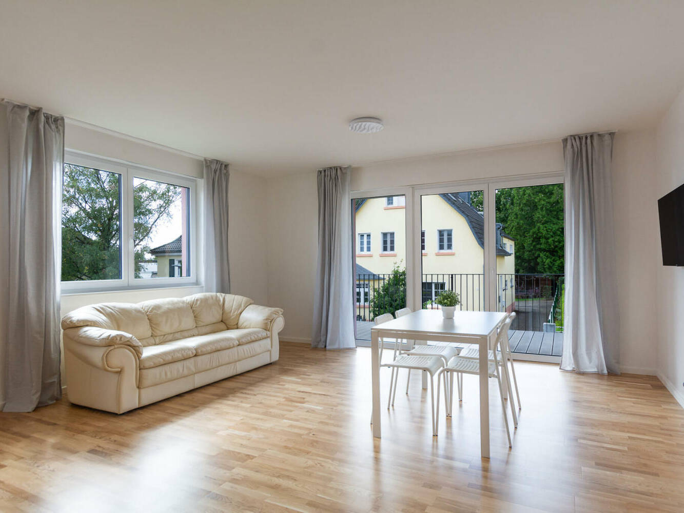 Monteurzimmer, Monteurwohnung, Mieten, Buchen, NRW, 86ca85cd18f40c254e84a38c99d531fb18c61eaa4f58cfdb993506ec16764580-9,