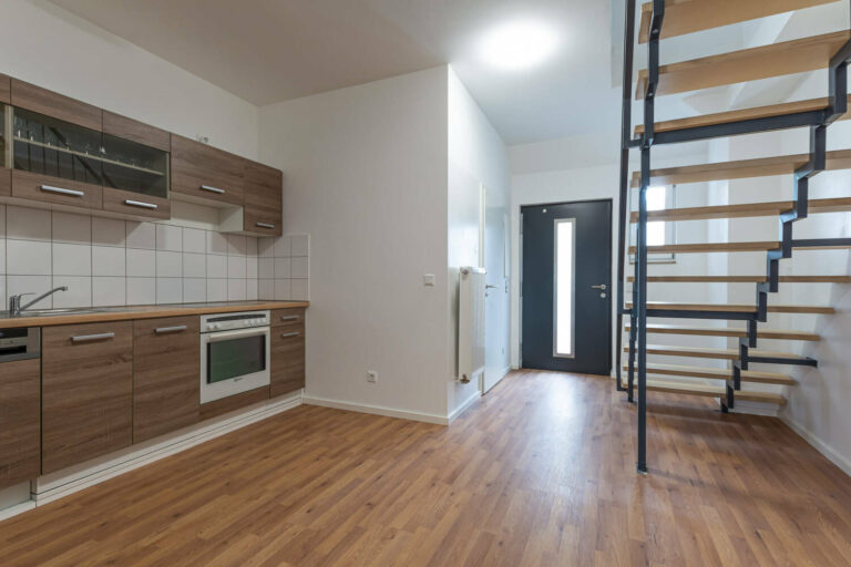 Duisburg – 4 Zimmer Maisonette – 3.OG Apt. 3