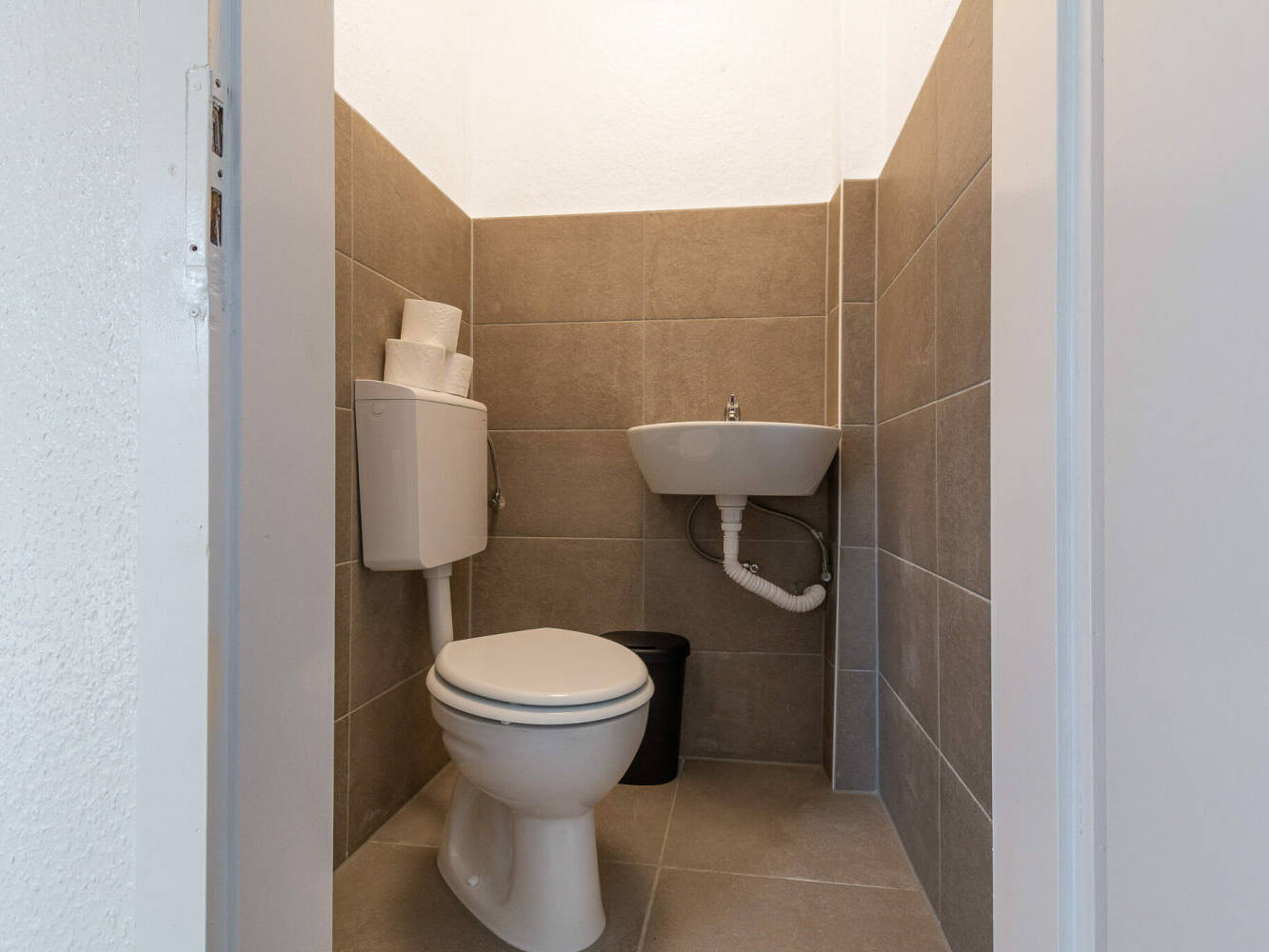 Monteurzimmer, Monteurwohnung, Mieten, Buchen, NRW, 8bacaf989b1c509476bd84ca62d5153ac0edd0d48f956ee71bf304379d0e3b44-2,