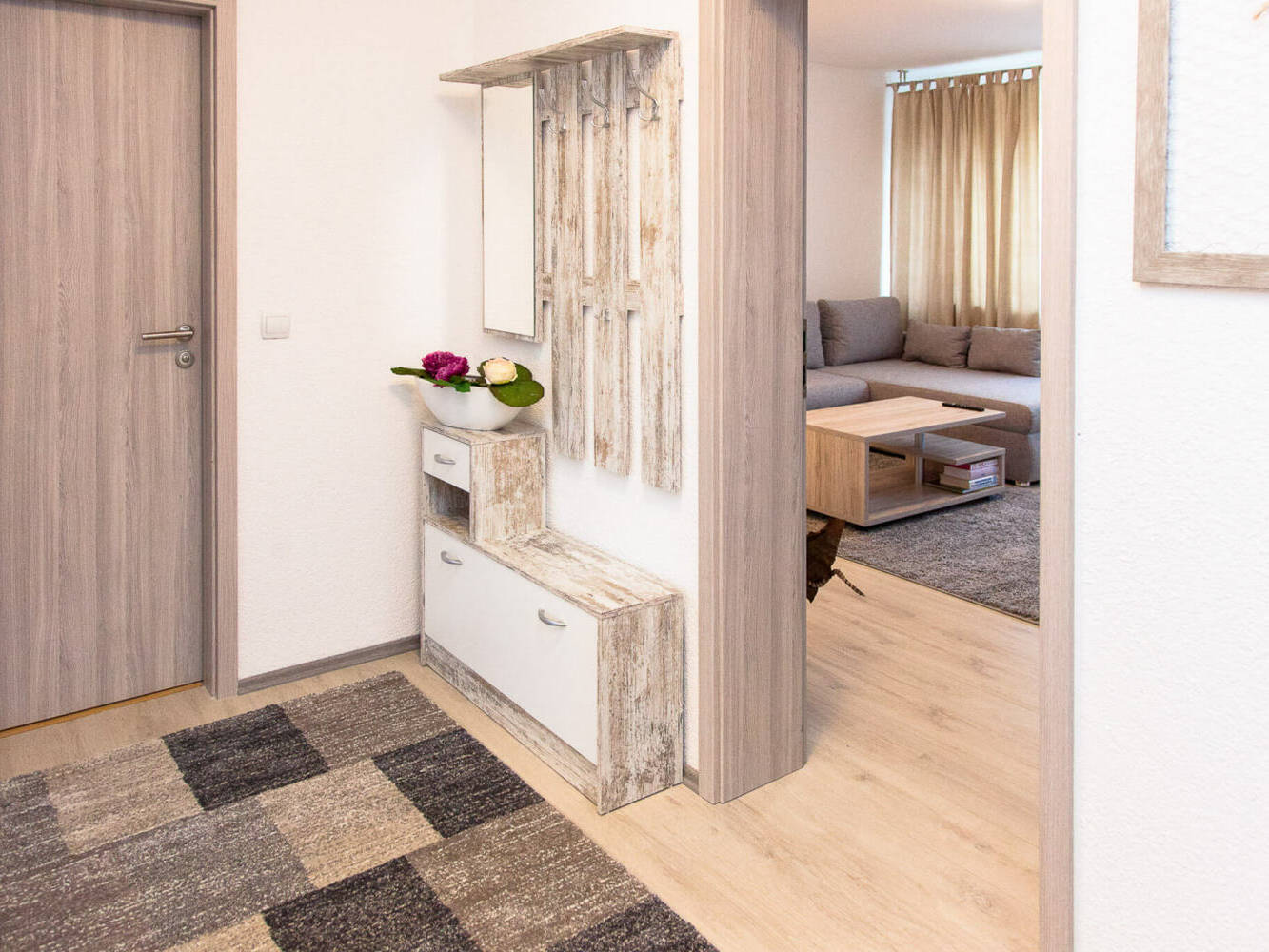 Monteurzimmer, Monteurwohnung, Mieten, Buchen, NRW, 986bcd34542a99be85c698aca642c5bbf5519e27608f7143f0ee2cbdb9bd7534-1,