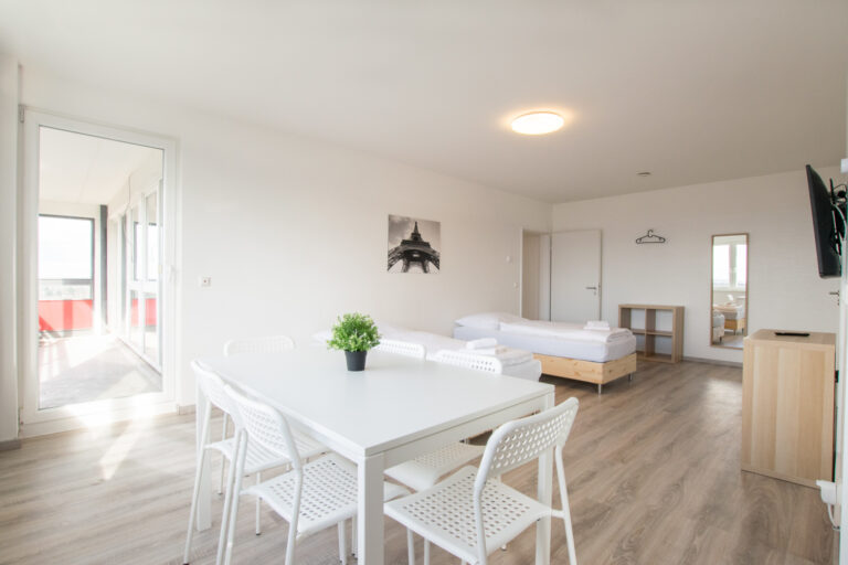 Duisburg – 3 Zimmer Apartment mit Balkon – 11OG L Hinten