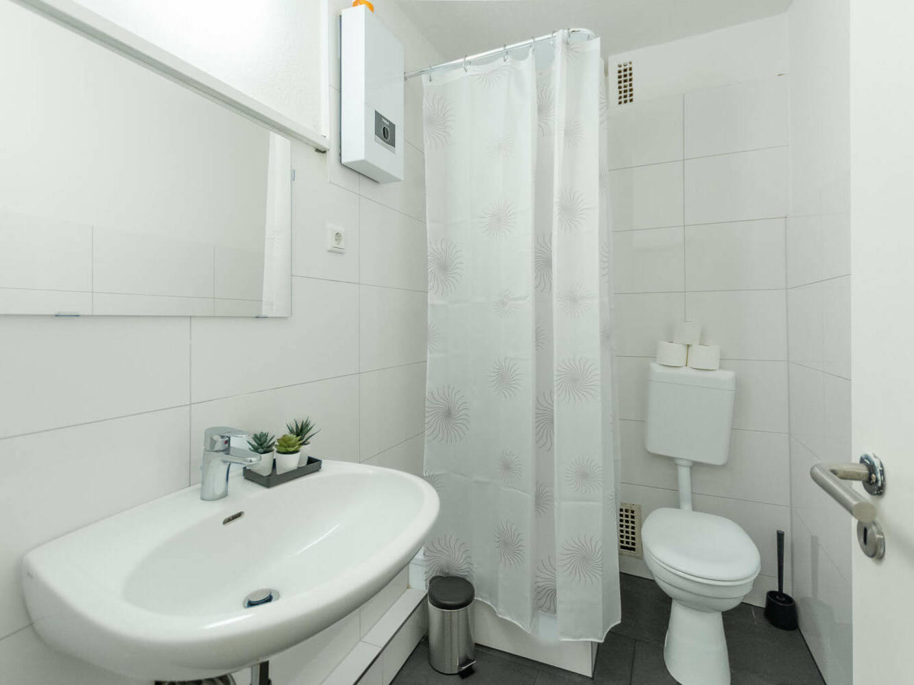 Monteurzimmer, Monteurwohnung, Mieten, Buchen, NRW, ce8e737d64482d3d7b0393b32727e1ca92cc4851abd774988552d9475eb2eb90, Monteurzimmer, Monteurwohnung, Mieten, Buchen, NRW, ce8e737d64482d3d7b0393b32727e1ca92cc4851abd774988552d9475eb2eb90,