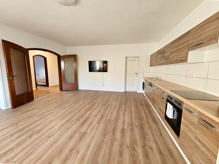 Solingen – Mangenbergerstr. – 1.OG R Apt.3