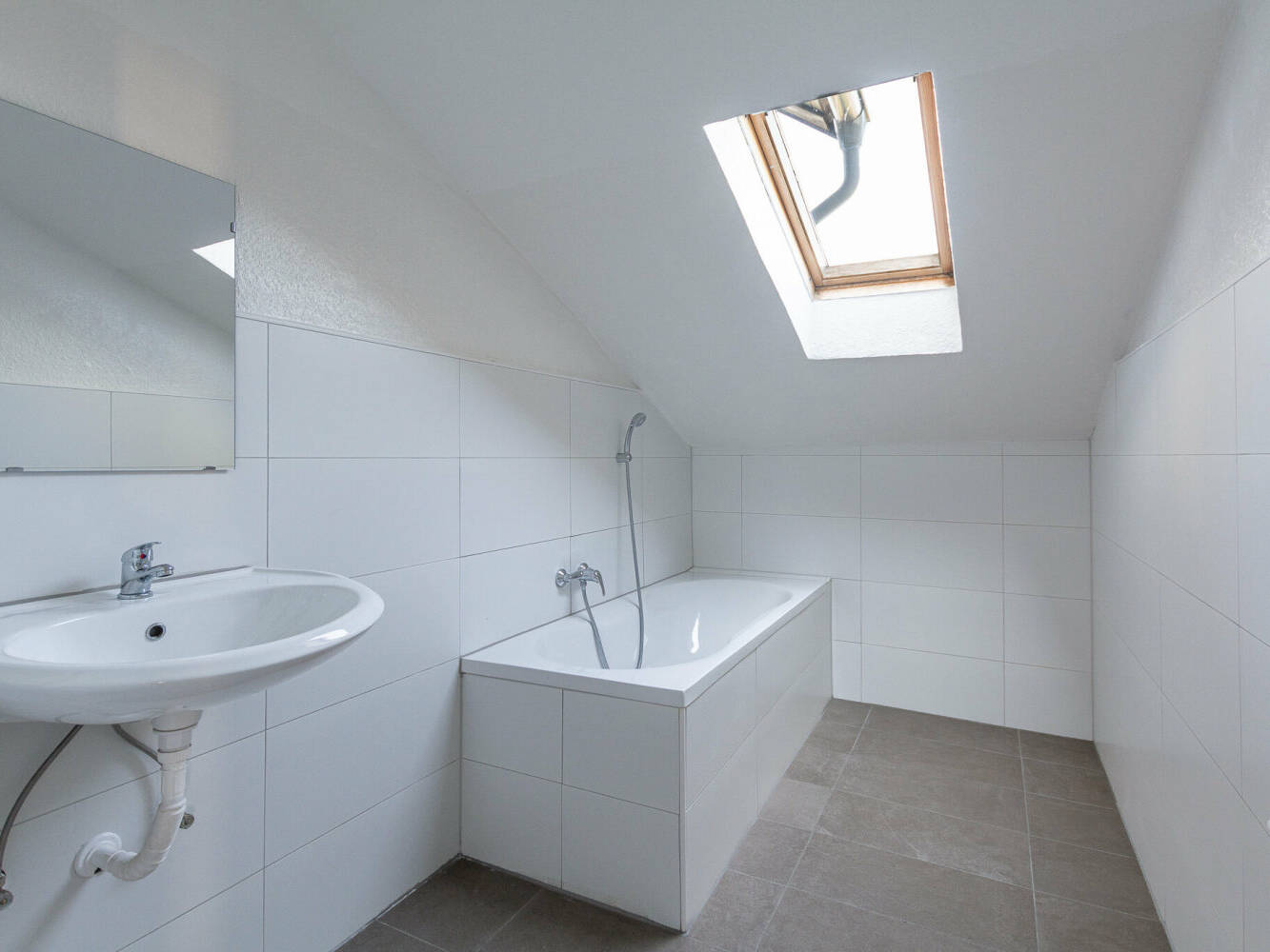 Monteurzimmer, Monteurwohnung, Mieten, Buchen, NRW, ea603bb9ea118ba5d156b24a4e93c04e1825500c71f31599ade54b9eebf178c5-1,