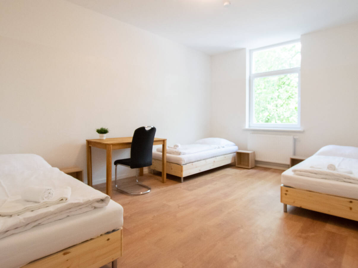 Workers' rooms, workers' apartments, rent, book, North Rhine-Westphalia, f35491eb0b49d4a8cce2560fe8f0aa7dcc2cc5c04fc64eca67960688a9bf93e0-2,