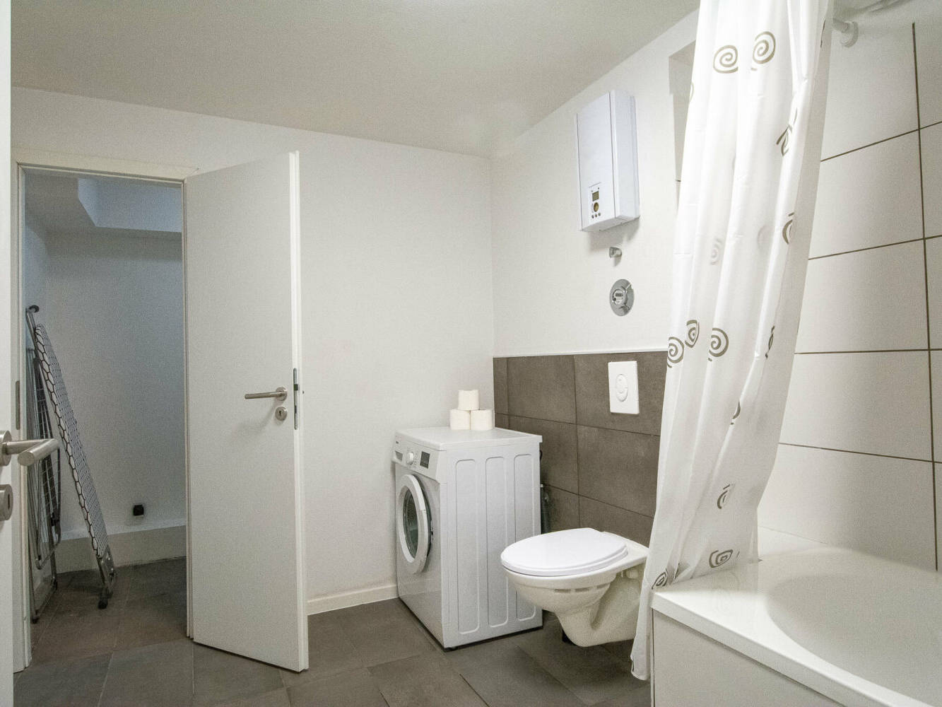 Monteurzimmer, Monteurwohnung, Mieten, Buchen, NRW, f5dea880b48d9fbd4e10e5df6dc80ba11d01c77499ca69e6992d4852d9dcefdd-2,