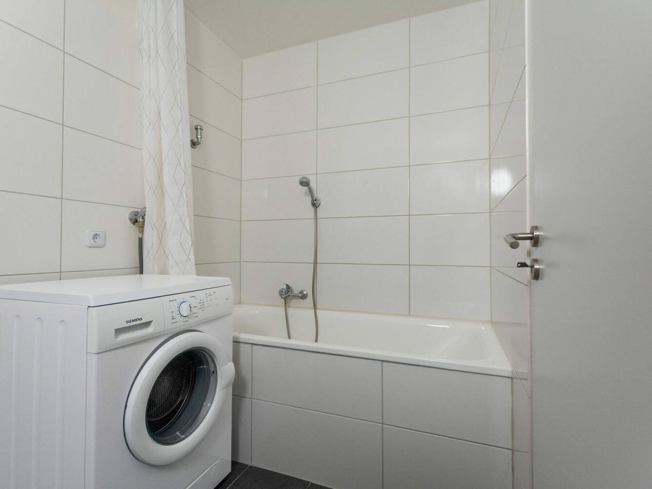 Monteurzimmer, Monteurwohnung, Mieten, Buchen, NRW, f76380b56e5afa3e315297b2b82176a4cf9e665f02d900dc0dd88e1f20223698-2,