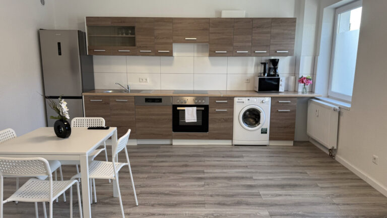 Krefeld – Alte Linnerstr. 64 – 3.OG Hinten Apt. 8